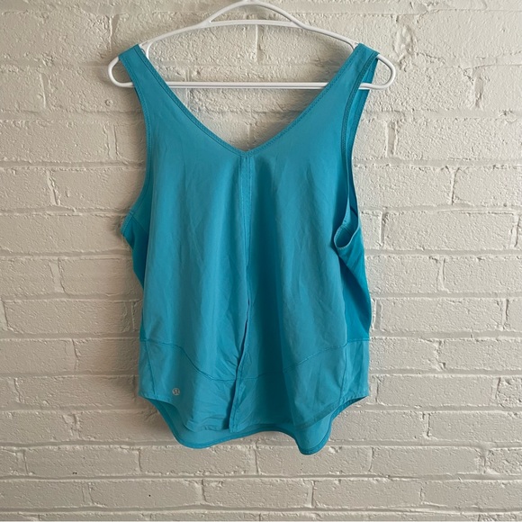 Lululemon Run: Featherweight Singlet Sz 8 - Picture 12 of 12